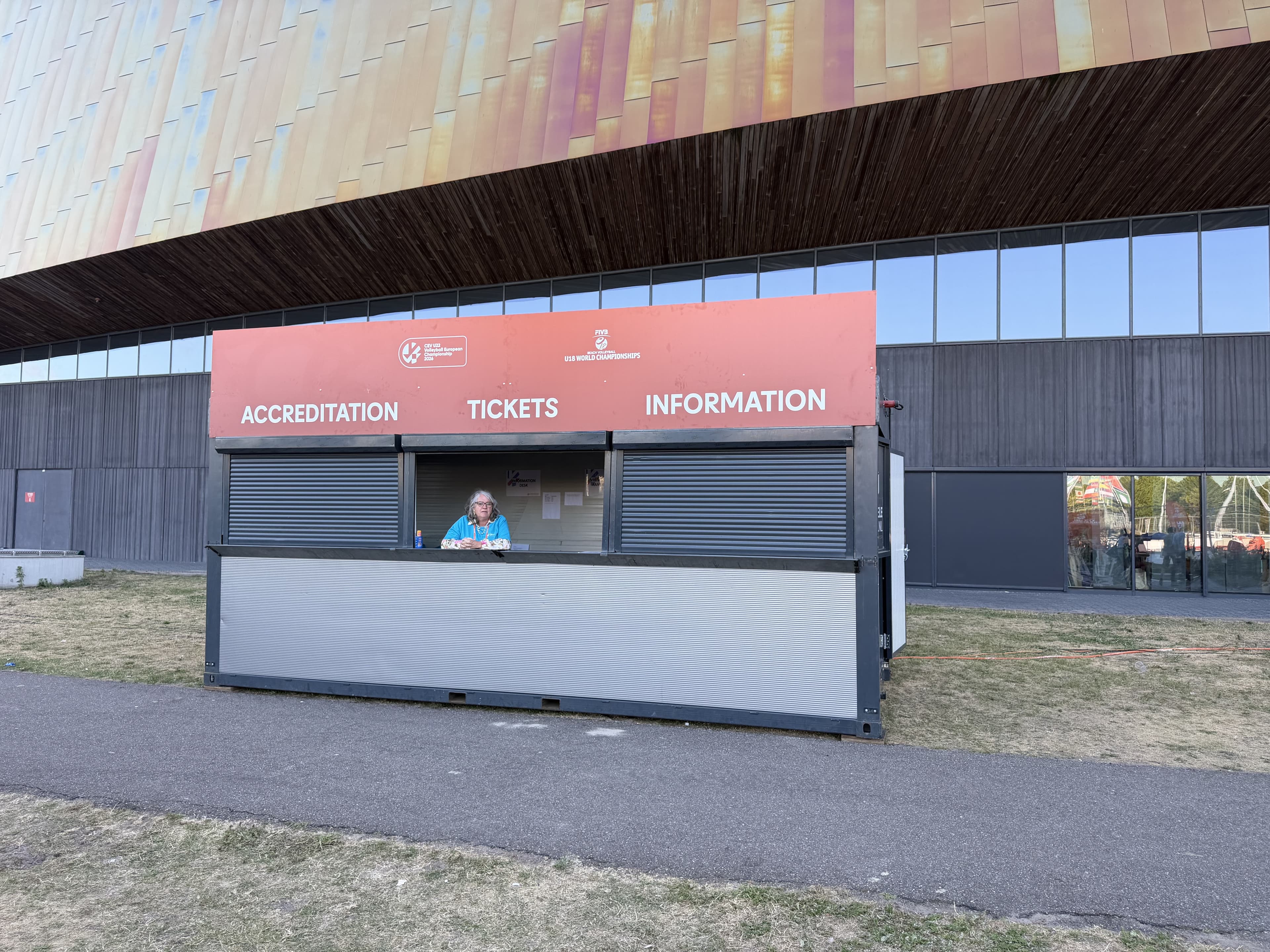 Merchandise units (2)