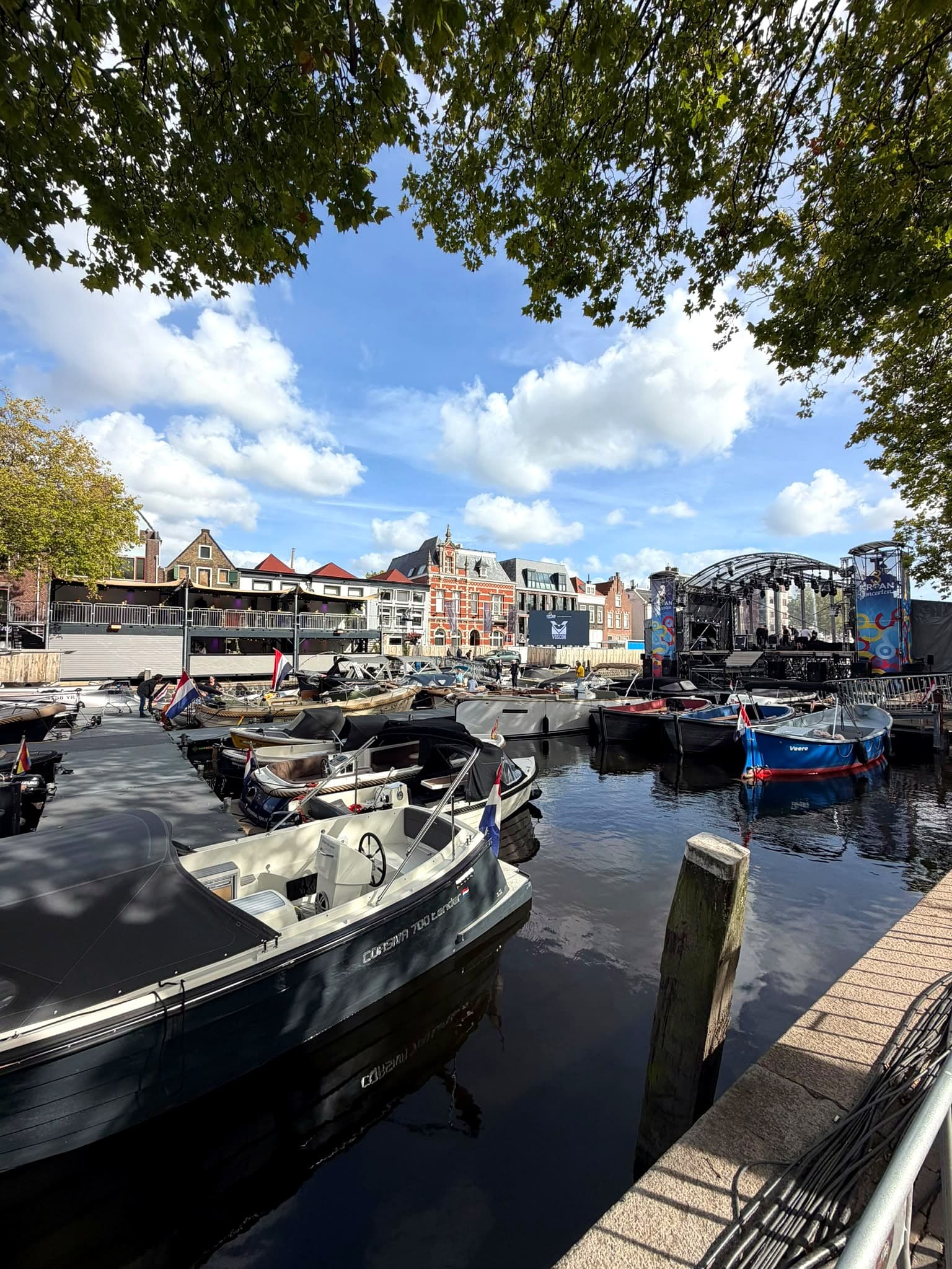Dubbellaagse VIP-unit aan het water voor Reboot Productions op de Kraanconcerten in Vlaardingen (2)